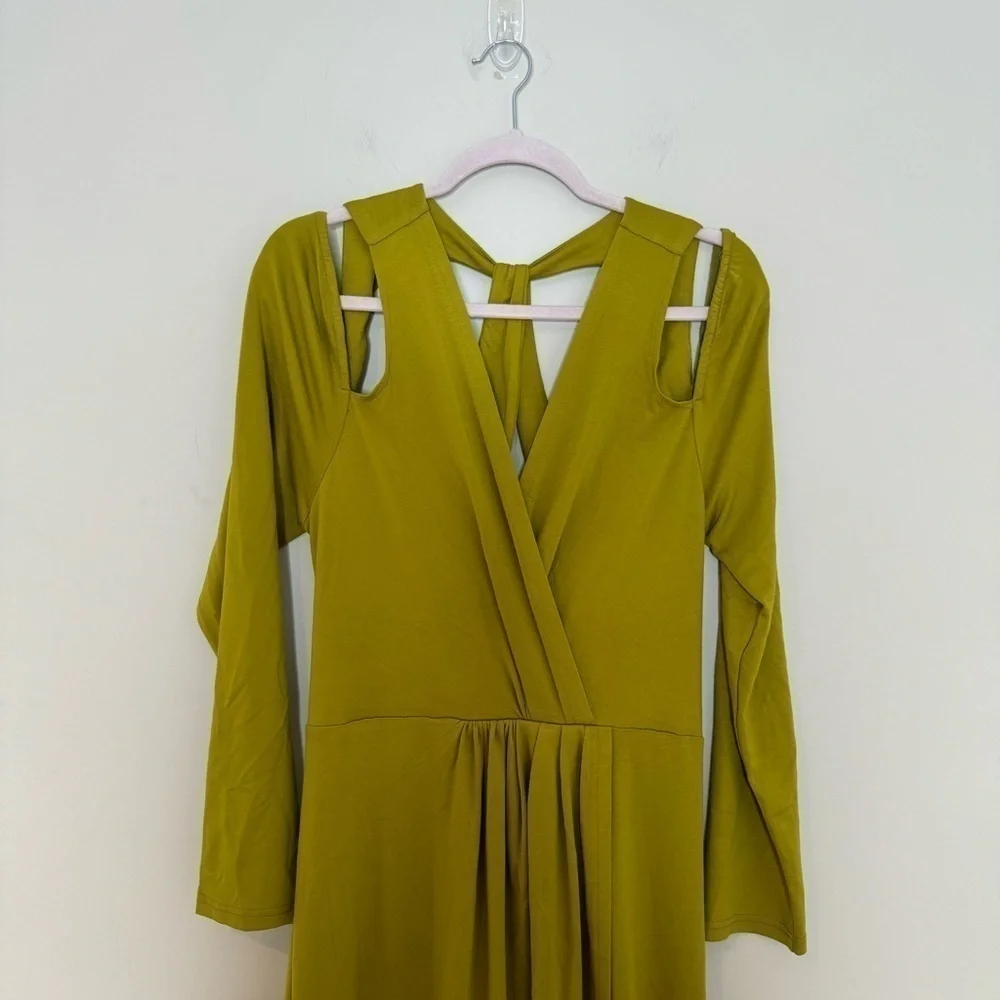 NWT YAURA Layo Cut Out Faux Wrap Gown Olive Size 10